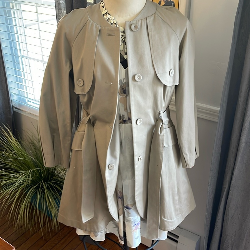 Simply Vera Wang - Women’s khaki Trench Coat Size Small
